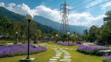 5月10-11老君山兩日游，與友同游，早7:30襄陽體育場集合