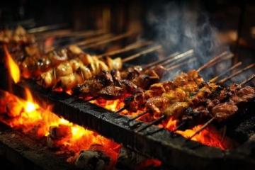 新疆待客必嘗美食推薦:大盤雞、羊肉串等特色佳肴
