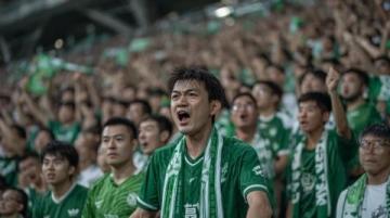 余姚一位75歲的老球迷帶領三支門球隊征霸全國