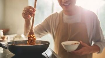 蘇泊爾彩色不粘炒鍋使用體驗及清洗難題分享