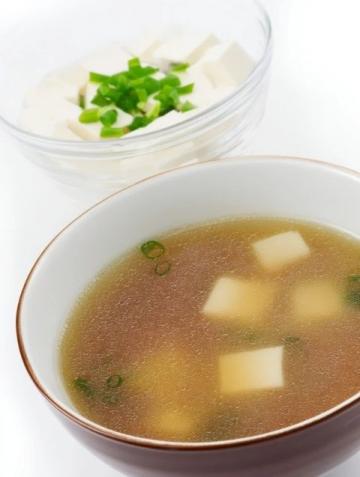 細水長流:家常白菜豆腐三鮮湯,老少咸宜的清補佳肴!
