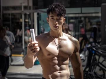 揭秘!腹肌達人曝肥娟隱藏技能,曾是縫紉高手令人驚訝