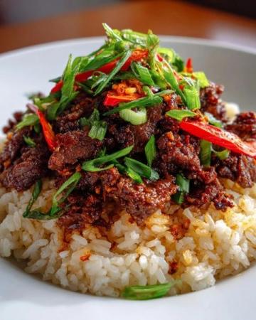 經(jīng)典農(nóng)家小炒肉:簡單做法,美味十足