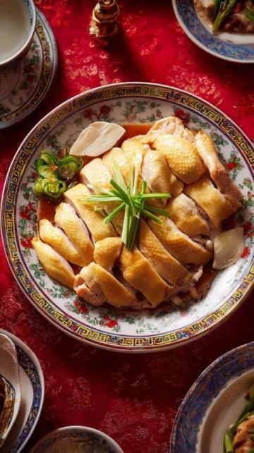 山東美食豐富多樣,既有經典的傳統菜肴,也有地方特色小吃