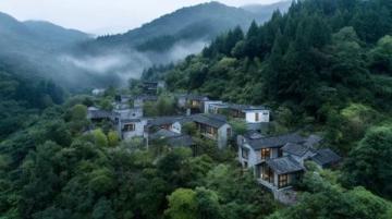 貴陽四絕：黔靈山生態(tài)仙境游、青巖古鎮(zhèn)古韻探秘、甲秀樓夜色璀璨、民生路美食天堂