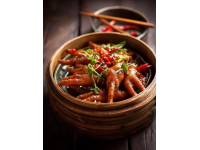 根據全網熱度、社交平臺討論度及美食榜單數據，以下三個四川特色菜近期熱度最高