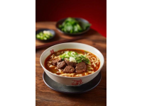 林清教你做刀削牛肉面：關鍵在于面條彈牙、湯汁醇厚、牛肉酥嫩