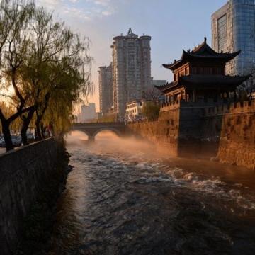 阜陽(yáng)有不少值得一去的景點(diǎn)，以下為您制定不同時(shí)間安排的旅游攻略