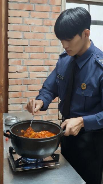 煮好魚再下鍋，帶魚不粘鍋不破皮比肉香十倍