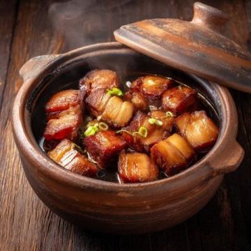 東北特色美食：小豬蓋被廣受歡迎