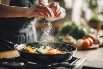 廚房烹飪四大秘訣,附實用菜譜助你秒變大廚