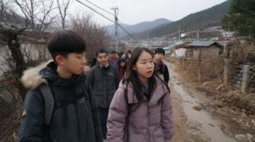 大慶蘭德學校劉禹貝(大慶蘭德學校學生植樹)