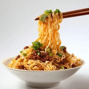保定必嘗面食推薦：羊雜面、鐵鍋燜面與熱干面