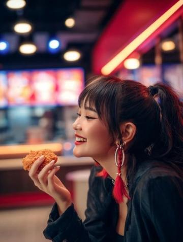 一條菜少、還貴的差評,如何讓這家5元自助快餐店逆襲成網(wǎng)紅?