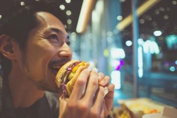 全國打工人午餐暗號大公開！5款工位美食，00后心碎也戒不掉