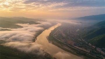 廣東省陽江市的濱海旅游線路,都集中建好、寬闊、美觀地分布在三處地方!