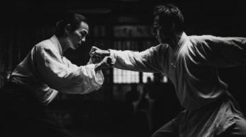 智海:知識勝過武功,智慧實現(xiàn)復仇之路