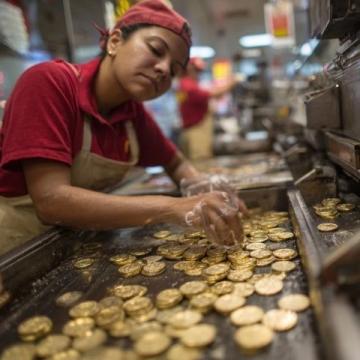 當年輕人涌入就業餐廳這屆年輕人，用點餐的方式找工作