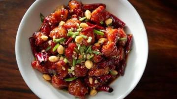 四川特色名菜：麻辣嫩滑的麻婆豆腐