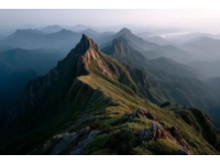 想要挑戰(zhàn)自我，體驗一場刺激而又難忘的徒步之旅嗎？那么鄒城小刀山絕對是一個不容錯過