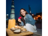 我用身上僅有的1000萬(wàn)買(mǎi)回一堆好吃的