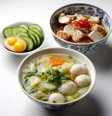 廣東特色生滾粥家常做法，皮蛋瘦肉粥簡(jiǎn)單易學(xué)