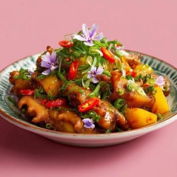 山東特色炒雞做法大公開，一鍋出美味，家庭版也能輕松搞定！