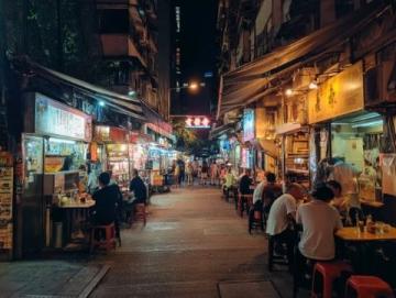 壽寧路美食夜市未有拆遷計(jì)劃，市場(chǎng)監(jiān)管部門正整治無(wú)證經(jīng)營(yíng)商戶