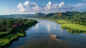探秘中緬邊境魅力小城瑞麗：自然、風情與美食之旅