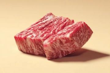 有朋友問李佳琦15分鐘賣出的10000份的牛排是不是合成肉？質量到底怎么樣？到底