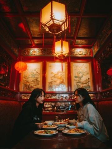 探秘重慶本地人排隊(duì)也要吃的隱藏火鍋寶藏店鋪！