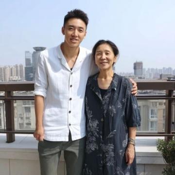 午后對(duì)話:姥姥勸我留下與小翠相伴