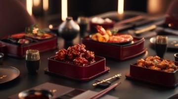 春節期間餐飲業暖心堅守:湘菜館推出特色年夜飯撫慰人心