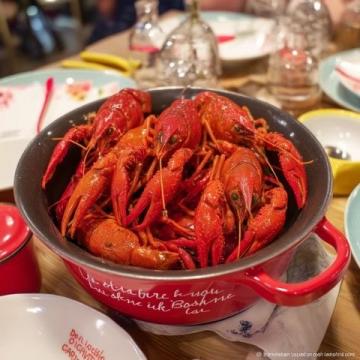 文和友龍蝦館:品嘗奇異時空美食之旅