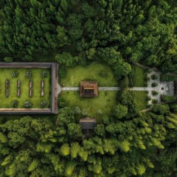 湖北省鄂州市西山風景區:自然美景與歷史文化的完美融合