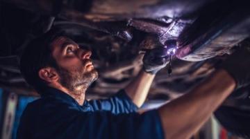 汽車保養與駕駛技巧：提升體驗與延長使用壽命的實用指南