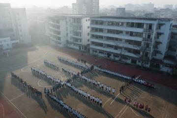 今年成都中考錄取冷門連連！九外被撿漏，錄取線統招617，調招597！