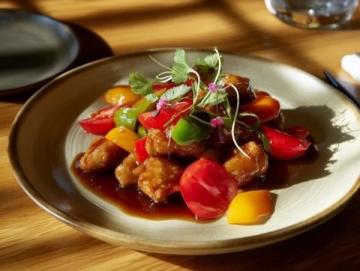 紅燒肉用冰糖好還是白糖好,如何選擇最佳調(diào)味品?