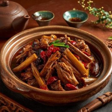 河南風味扣碗酥肉美食