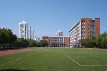 2007年,一理科生,高考成績492,當(dāng)時(shí)四川二本線475,超過二本線17分