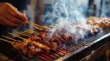 探秘新密美食夜市:文昌大公雞與炭火羊排的魅力