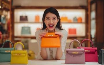 我領悟了：每月收入僅三千，卻奢侈購入三萬元包包的經歷