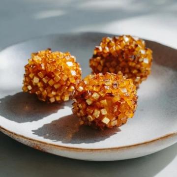 桑阿鎮(zhèn)特色小吃:包酥丸子