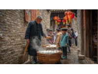 一碗清晨的美味：景德鎮路邊小吃店的奇趣