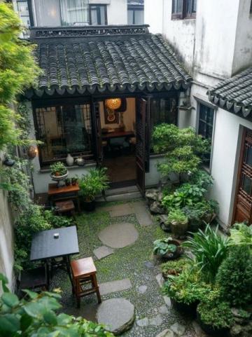 南京必嘗老字號美食探秘：紅廚巷淮揚菜館，味蕾之旅不容錯過！