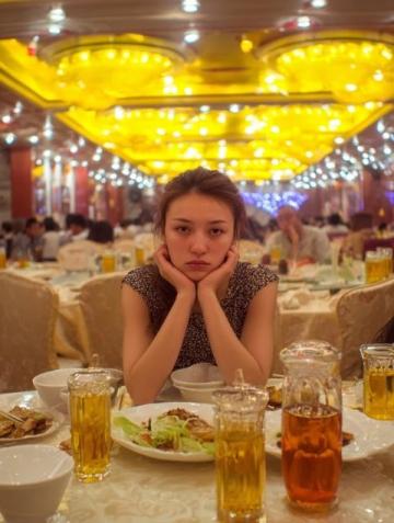 權哥帶美籍華人朋友嘗遍鄭州美食，粵菜館體驗如何？
