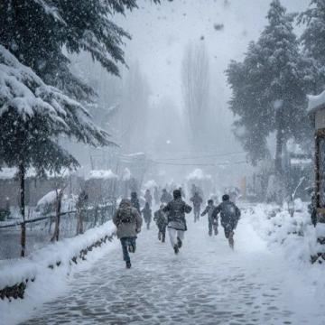 雪終于來(lái)了！河南鄭州出現(xiàn)大暴雪，河南局地積雪深度超20厘米,前些日子天氣預(yù)報(bào)說(shuō)