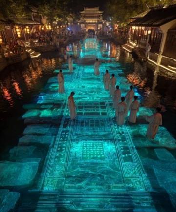 春節后廣東潮州古城燈光秀依舊火爆,夜游賞燈品嘗美食愜意十足!