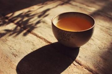 泰州燙干絲與揚州早茶的文化交融與地方特色