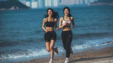 提前預習雙人海邊拍照姿勢！平潭海邊超全姿勢合集